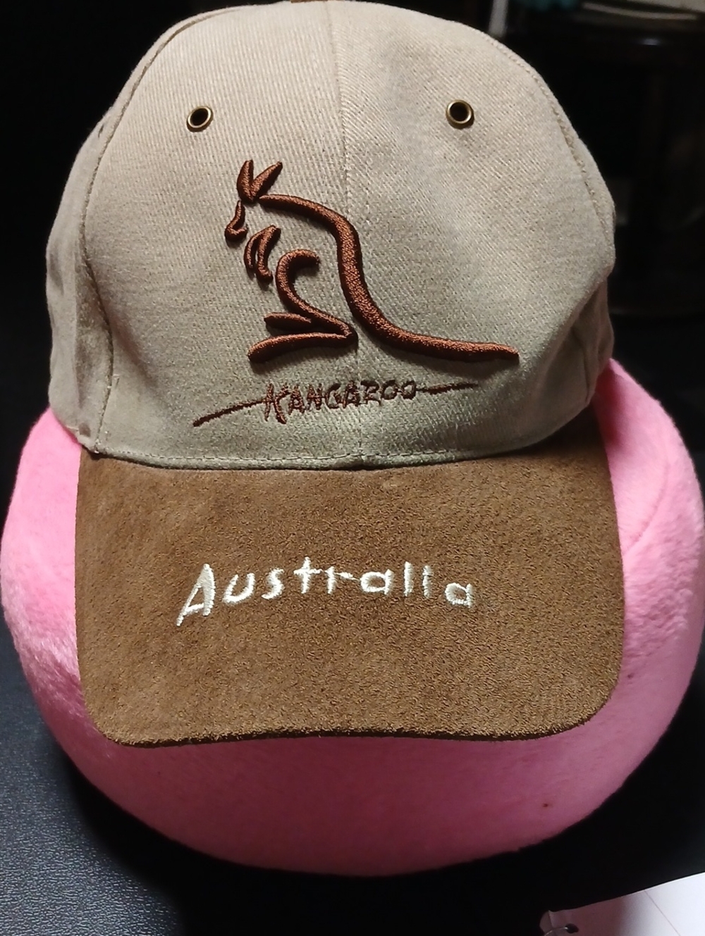kangaROOS Kids Baseball Cap in Tan, Brown & Pink